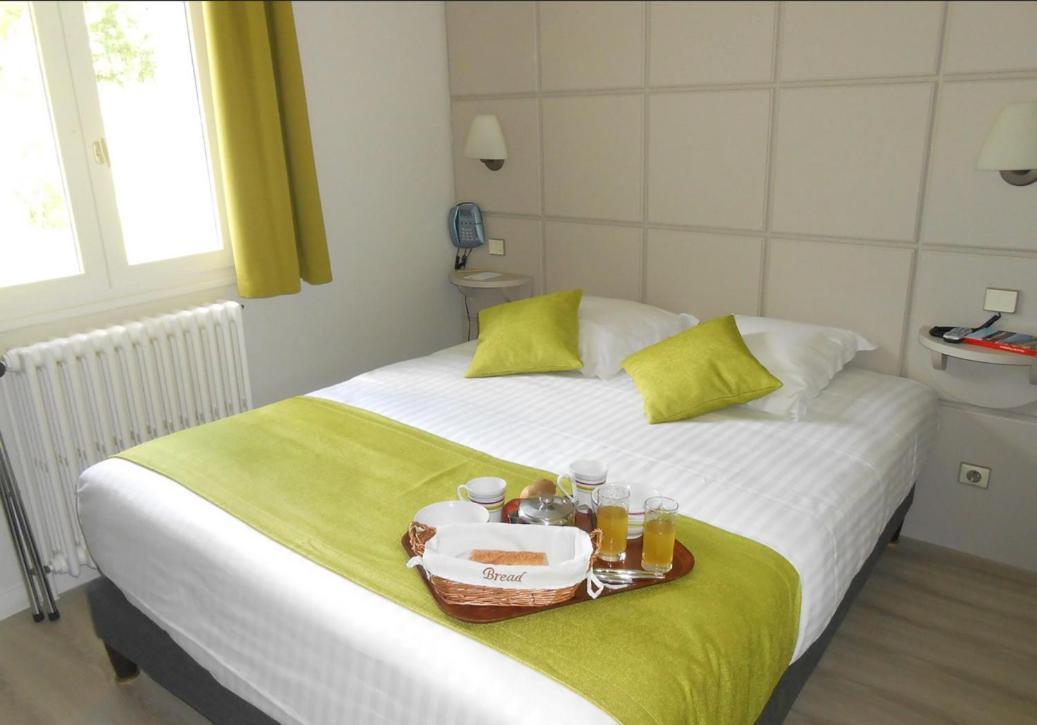 Logis Hotel Le Relais Du Bois Vialotte Le Chambon-sur-Lignon Exterior foto