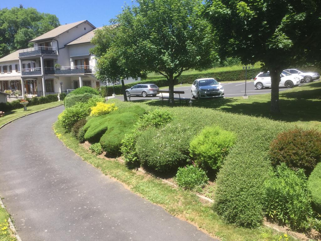 Logis Hotel Le Relais Du Bois Vialotte Le Chambon-sur-Lignon Exterior foto